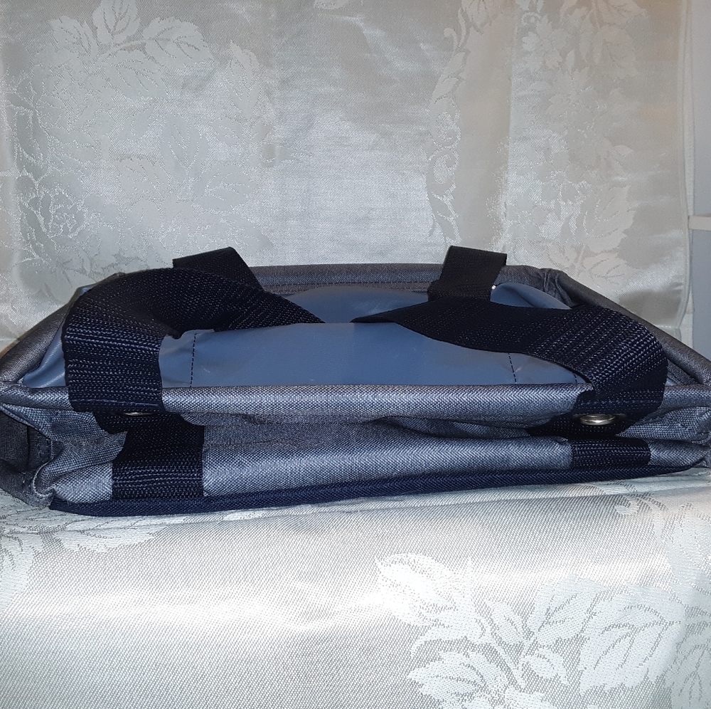 Thirty-One Small Utility Tote, SUT - Picture 5 of 7